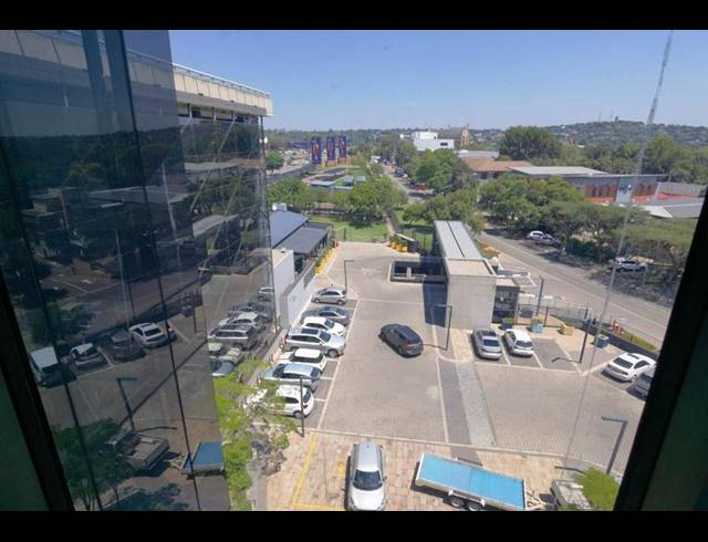 BUSINESS PROPERTY TO RENT IN LYNNWOOD